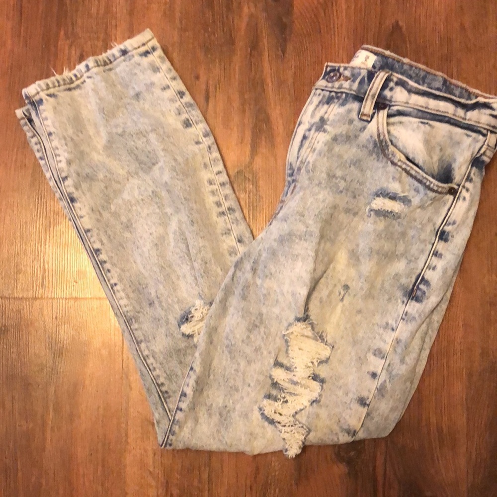 Mid Rise Boyfriends Jeans